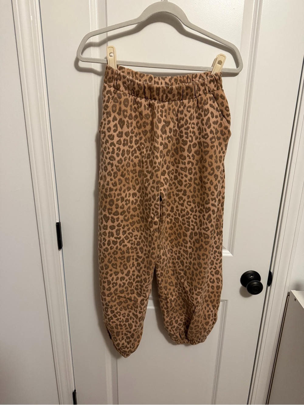 PINK Victoria's Secret oversized leopard joggers